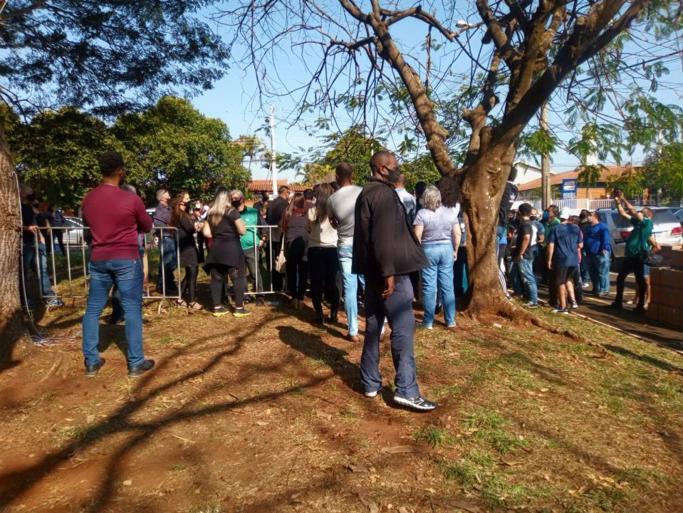 Foto 6 de 11 — Com presença de Eduardo Bolsonaro, vereadores e lideranças pedem impeachment de Edinho Silva